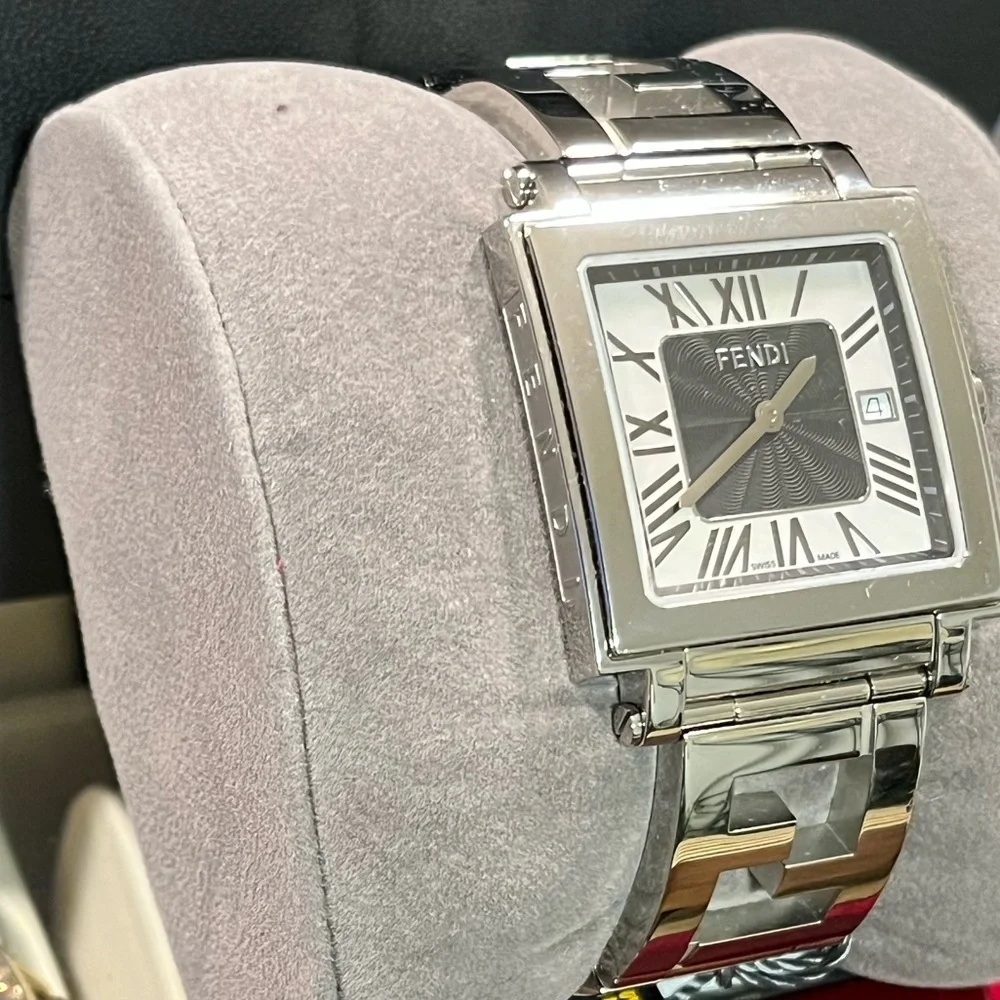 FENDI QUADRO WOMEN NIB AUTHENTIC LOGO SQUARE M.O.P. BLK STAINLESS STEEL WATCH